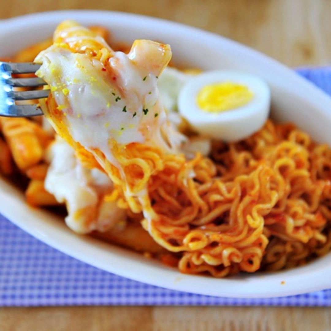 Yopokki+Ramen (Queso)-2Porción