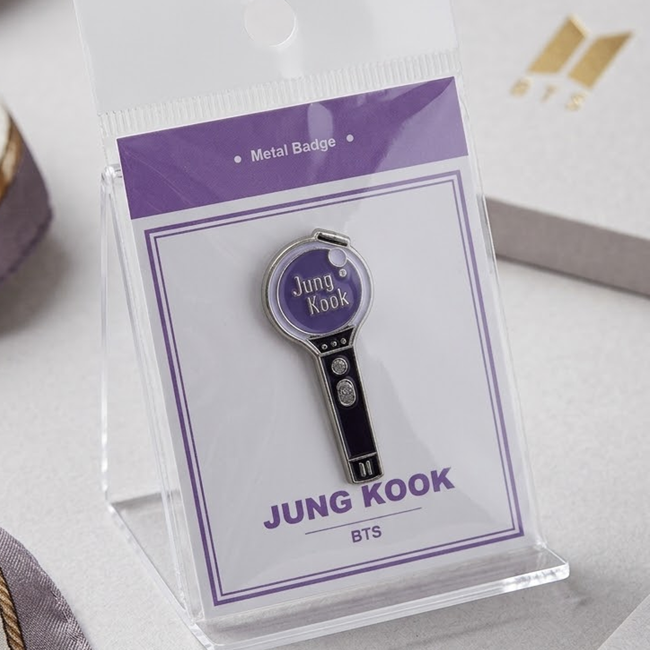 Pin prendedor BTS