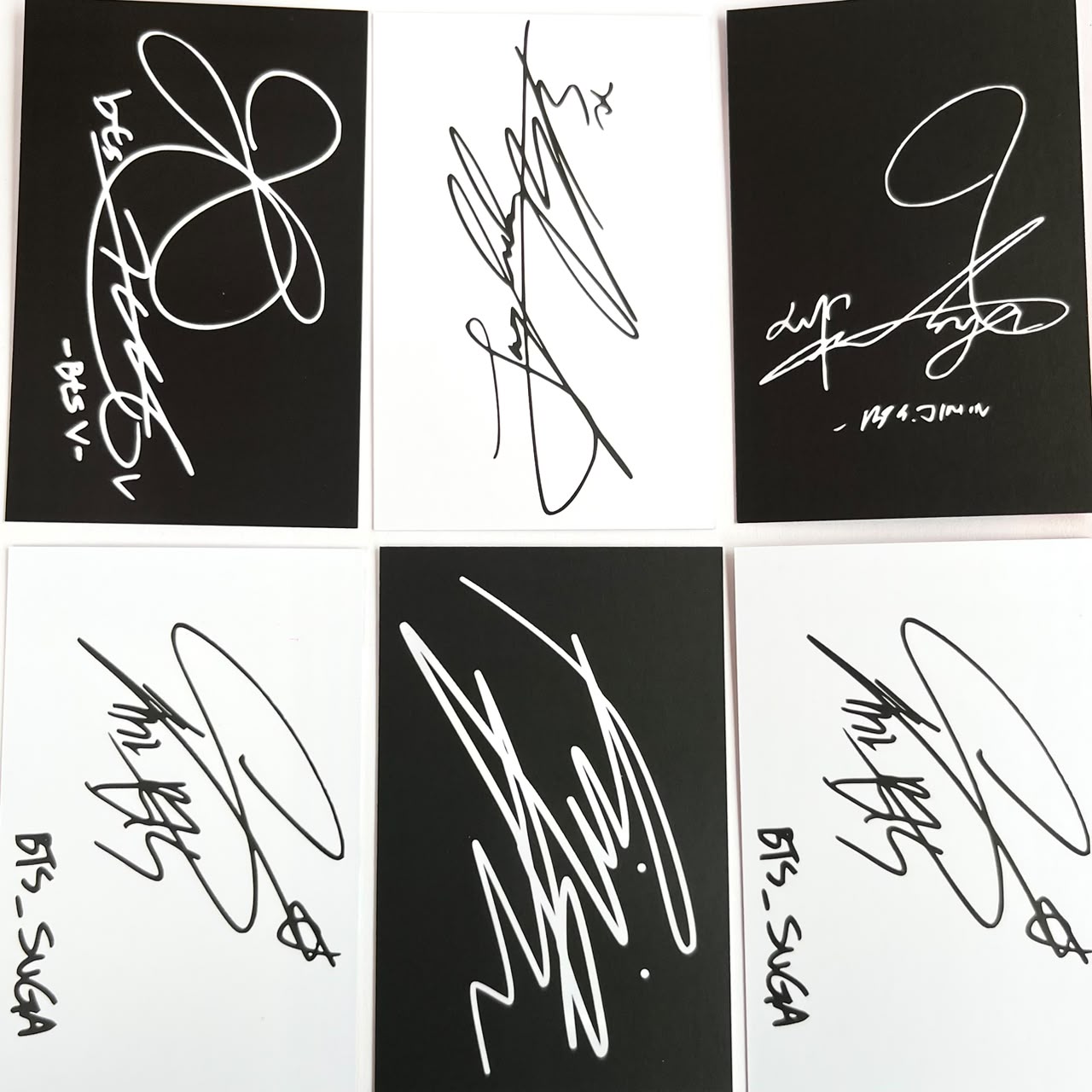 BTS Photocard + Sleeve Holográfica